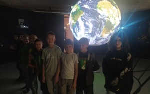Wycieczka klas piątych do Planetarium (9)