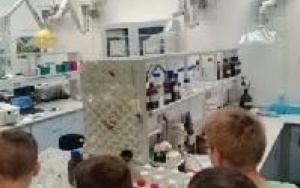 Piątoklasiści w laboratorium wody (5)