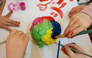 Kalafior, wykałaczki, karteczki oraz mnóstwo nauki i zabawy w klasie 2b (10)