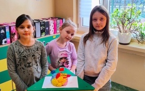 Kalafior, wykałaczki, karteczki oraz mnóstwo nauki i zabawy w klasie 2b (13)