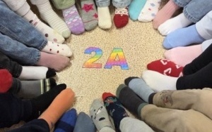 Dzień Kolorowej Skarpetki w klasach 1-3 (1)